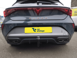 Cupra Leon} Avec La rotule d’attelage démontable sans outil