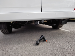 Ford Transit Custom / Tourneo Custom} Avec La rotule d’attelage démontable sans outil