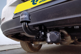 Leapmotor C10} Avec La rotule d’attelage démontable avec outils