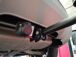 Mercedes GLA} Avec La rotule d’attelage démontable avec outils