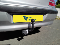 Peugeot 406} Avec La rotule d’attelage démontable avec outils