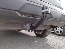 Renault Austral} Avec La rotule d’attelage démontable avec outils