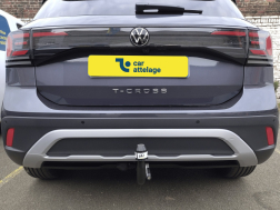 Volkswagen T-Cross} Avec La rotule d’attelage démontable sans outil