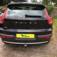 Volvo XC40} Avec La rotule d’attelage démontable avec outils
