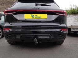 Audi Q6 Avec La rotule d’attelage démontable sans outil