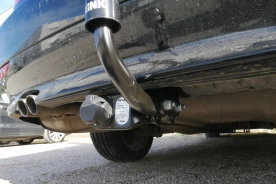 BMW Serie 5 Berline Avec La rotule d’attelage démontable avec outils