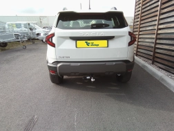 Dacia Duster Avec La rotule d’attelage démontable avec outils