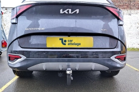 Kia Sportage} Avec La rotule d’attelage démontable sans outil