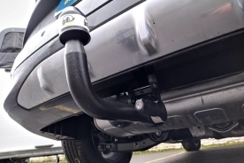 Kia Sportage} Avec La rotule d’attelage démontable sans outil