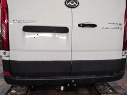 Maxus Deliver 9 Avec La rotule d’attelage classique