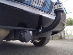Mercedes Classe C Coupé Avec La rotule d’attelage démontable avec outils