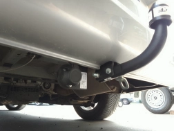 Mercedes Classe V Avec La rotule d’attelage démontable avec outils