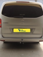 Mercedes Classe V Avec La rotule d’attelage démontable avec outils