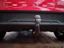 MG 3 Avec La rotule d’attelage démontable sans outil