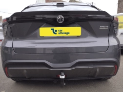 MG 4 EV Avec La rotule d’attelage démontable sans outil