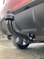 MG EHS Avec La rotule d’attelage démontable avec outils