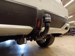 MG ZS Avec La rotule d’attelage démontable sans outil