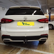 MG ZS Avec La rotule d’attelage démontable sans outil