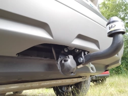 Nissan X-Trail Avec La rotule d’attelage démontable avec outils