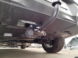 Peugeot 5008 Avec La rotule d’attelage démontable avec outils
