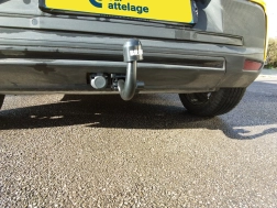 Renault 5 E-Tech Avec La rotule d’attelage démontable sans outil