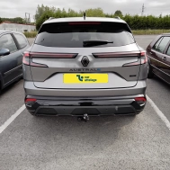 Renault Austral Avec La rotule d’attelage démontable avec outils