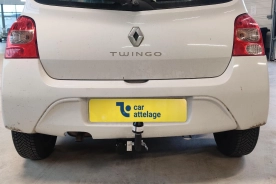 Renault Twingo} Avec La rotule d’attelage démontable avec outils